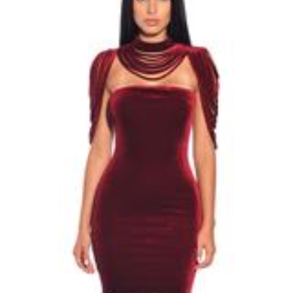 Stretch Velvet Strapless BodyCon Dress - Picture 2 of 7